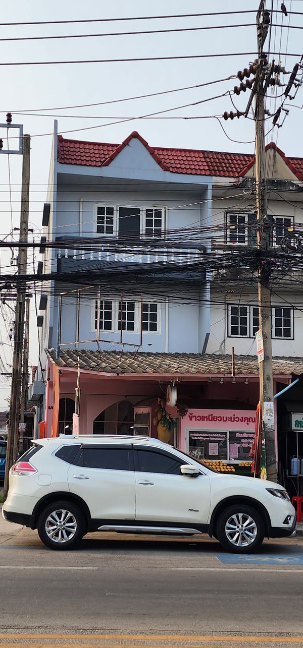 ขายพร้อมผู้เช่า อาคารพานิชย์ ทำเลทอง ย่าน บางศรีเมือง เมืองนนทบุรี 19 ตารางวา 3ชั้น 3ห้องนอน โทร 0934659365